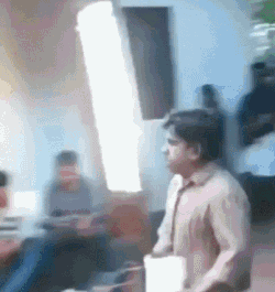 做好万全的准备才能出手！.gif